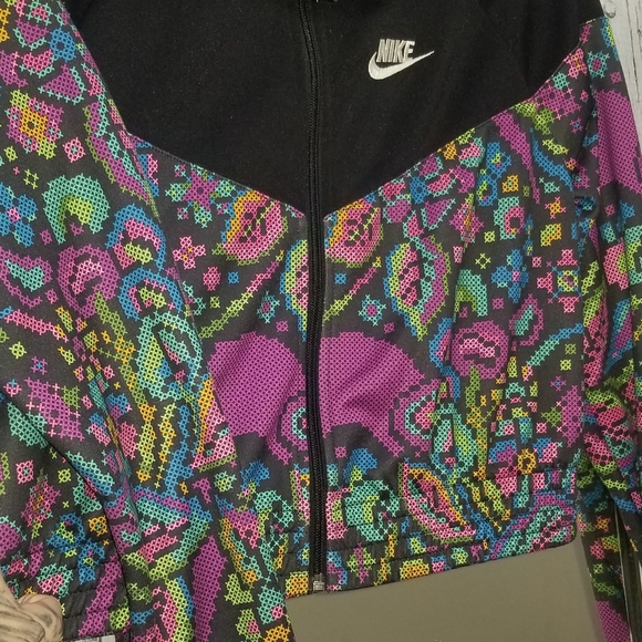 NWOT NIKE CROPPED SWEATER - Picture 4 of 4